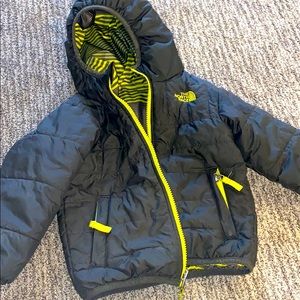 Reversible Boys Toddler 3T North Face jacket.